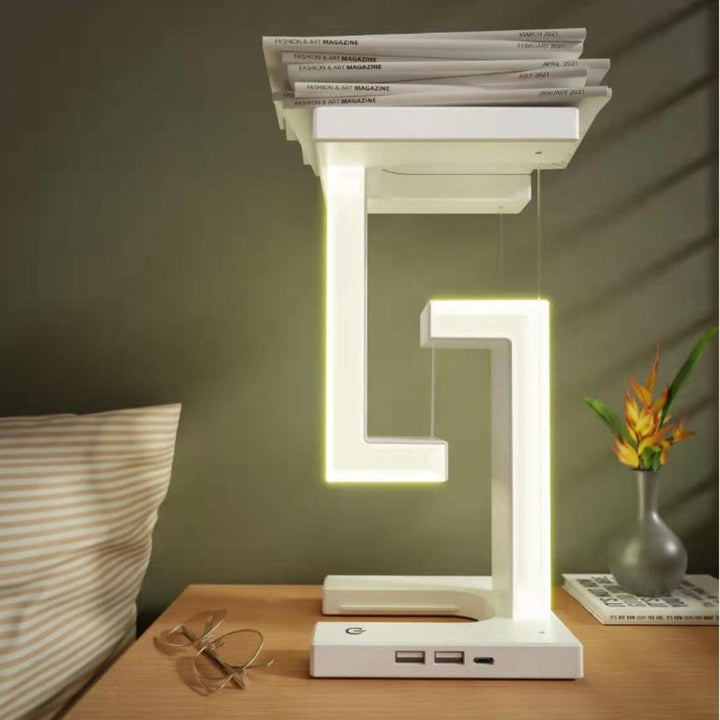 Vantyx™ Floating Lamp